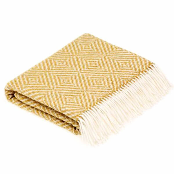 WildWoolPic I T0279 A07 Vienna Gold Lambswool Lurex e1597065838710