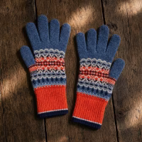 Alloa Glove, Blue Bella