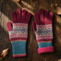 Alloa Glove, Velvet